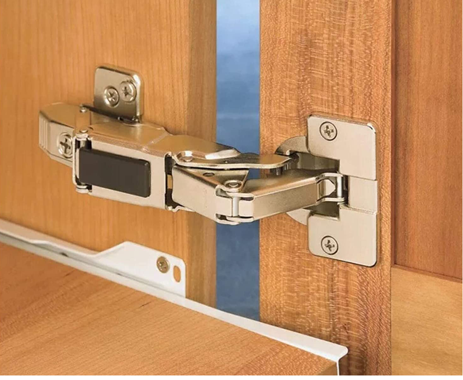 Bản lề Clip-Top 155 độ cho tủ cao blum 342.44.500 3