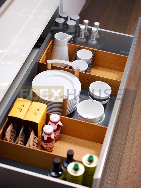 Khay chia hộc tủ Rockenhausen vuông rời có tay nắm gỗ sồi 556.03.460
