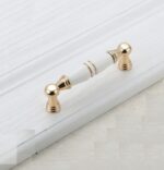 Tay nắm tủ gốm sữ trắng 96
