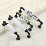 Tay nắm tu gốm sứ hoa văn cao cấp FH.610