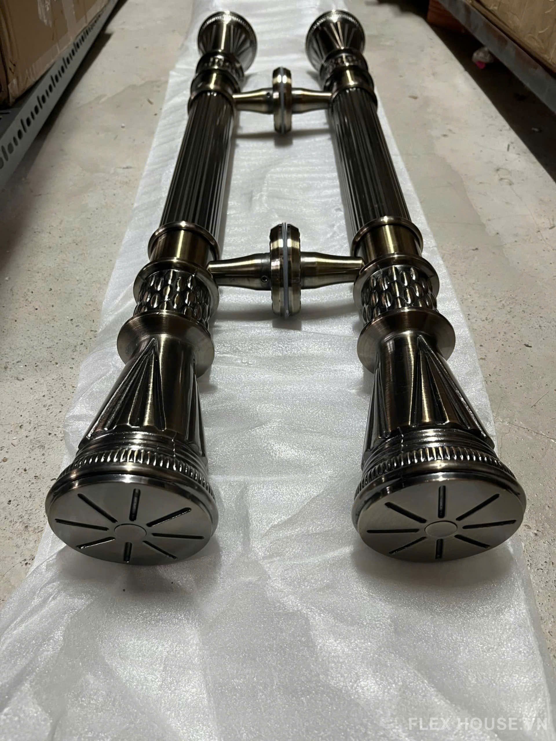 Tay nắm cửa cổ điển inox cao cấp ZE009 4