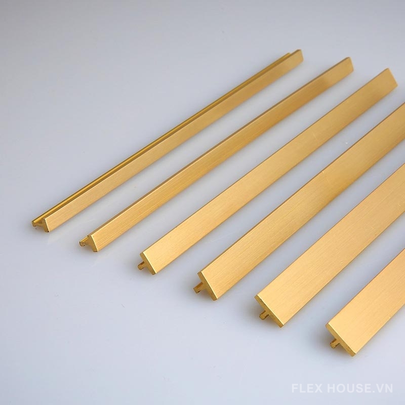 Nẹp đồng trang trí chữ T chân mấu mỏ neo ZHT3-8 (1) Nẹp đồng trang trí chữ T chân mấu mỏ neo ZHT3-8 1