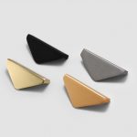 Tay nắm tủ hợp kim nhôm hình tam giác D61