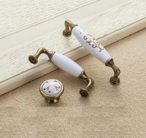 Tay nắm tủ gốm sứ hợp kim kẽm cao cấp YO3031