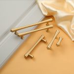 Tay nắm tủ hiện đại bằng đồng nguyên chất SOLR001