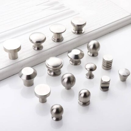 Núm tay nắm tủ inox 304 đặc ruột nhiều mẫu OFC001