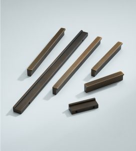 Các ưu điểm của Tay nắm tủ dạng thanh số 7 bằng đồng thau YW6615