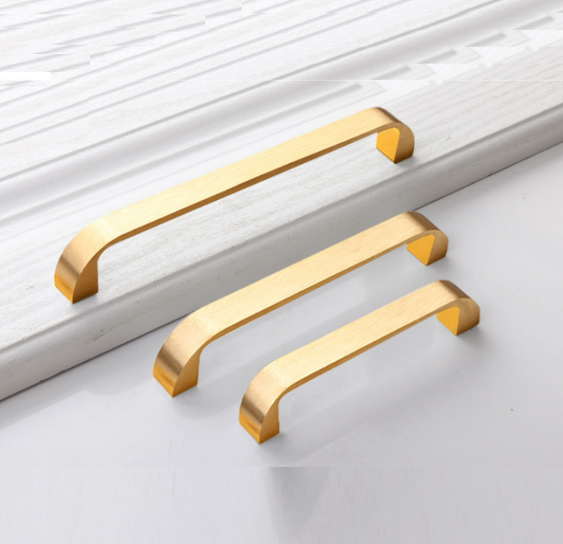 Tay nắm tủ hợp kim nhôm màu vàng hiện đại OFC207AG 1