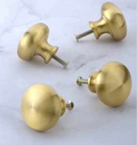 Núm tay nắm tủ tròn hiện đại bằng đồng thau YM2835