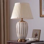 Đèn bàn bằng gốm sứ đơn giản hiện đại HYJ0028-3