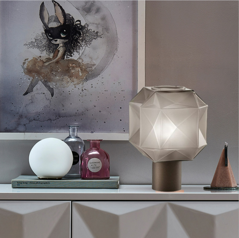 Đèn bàn decor thủy tinh hiện đại sang trọng HX116 3