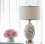 Đèn để bàn gốm sứ cao cấp phong cách Mỹ ND6669