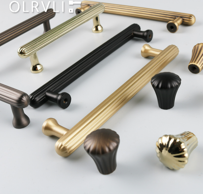 Tay nắm tủ Italia bằng đồng màu đen OLRVLI 803.120E 2