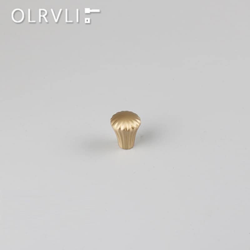 Tay nắm tủ Italia bằng đồng màu đồng chải OLRVLI 803.120B4