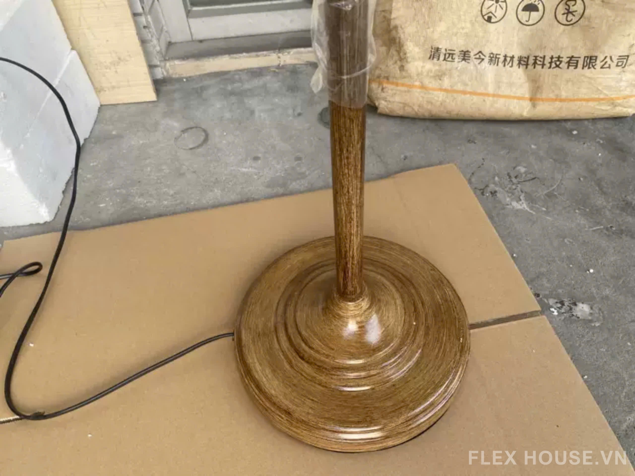 Đèn sàn Retro kiểu Mỹ hiện đại tối giản RX044F 18