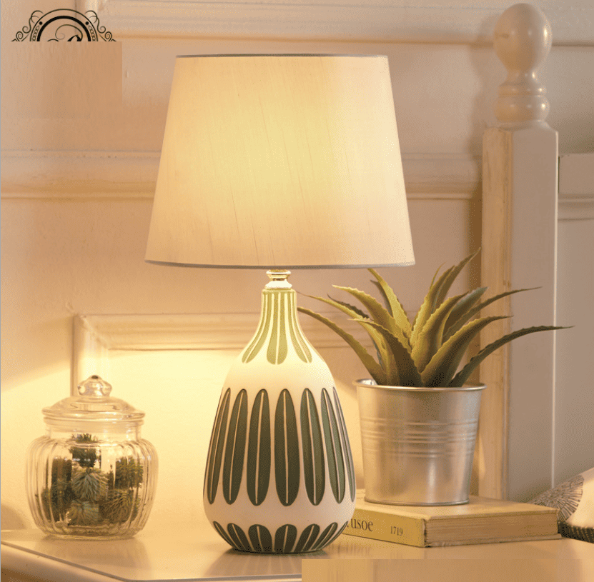 Đèn để bàn phòng ngủ bằng gốm sứ sáng tạo RX148C