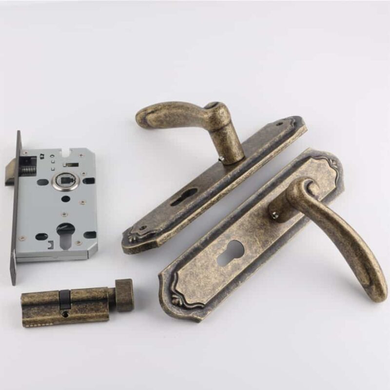Khóa cửa phòng bằng đồng cổ điển cao cấp YBLI5698 4