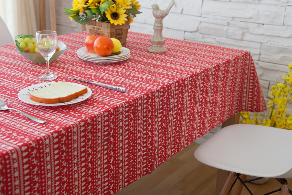 Khăn trải picnic họa tiết giáng sinh đỏ trắng HYQ4787 2