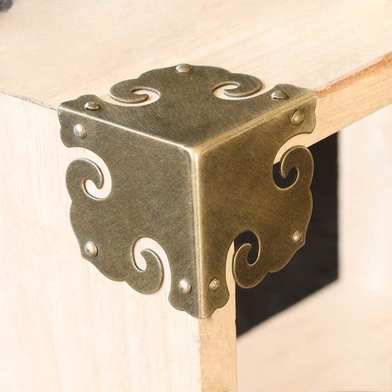 Ốp bảo vệ bằng đồng cho cạnh bàn, góc hộp gỗ NAD.T4101 7