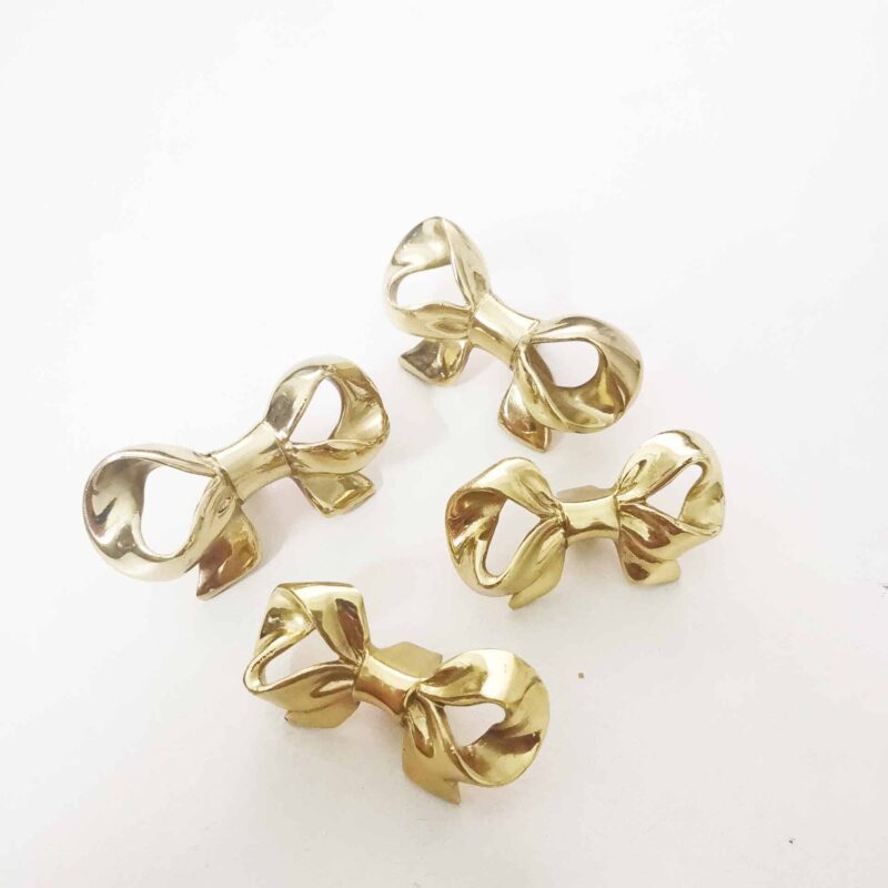 Tay nắm tủ đồng thau nơ bướm thanh lịch SBD6662 1