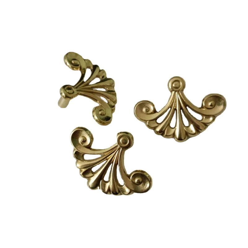 Tay nắm tủ đồng thau biểu tượng đuôi công SBD4821 7