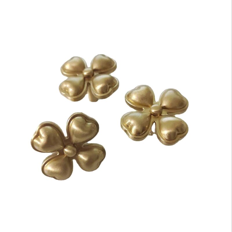 Tay nắm tủ đồng thau cỏ bốn lá mặt trơn SBD6589 6