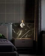 Đèn thả trần bằng đồng pha lê dạng kim cương ZH7188