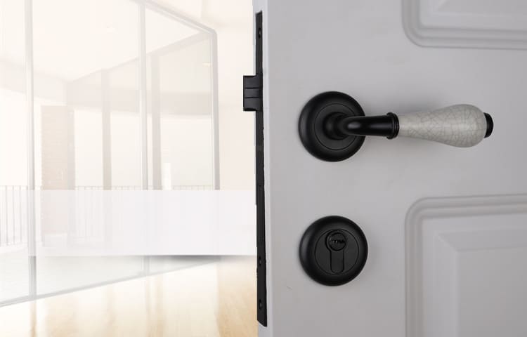 Khóa cửa phòng ngủ gốm sứ sang trọng YBLI126-C 9