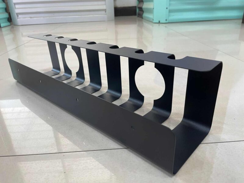 Máng đỡ dây điện cho bàn làm việc LXJ003 2