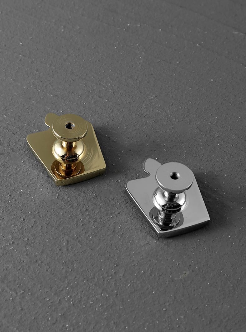 Núm tay nắm hình vương miện bằng đồng DC2698 9