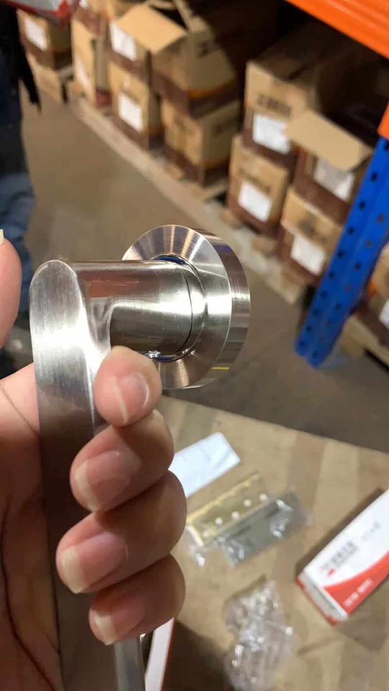 Khóa cửa phòng không chìa màu bạc mờ Taura DFL-713DL 2