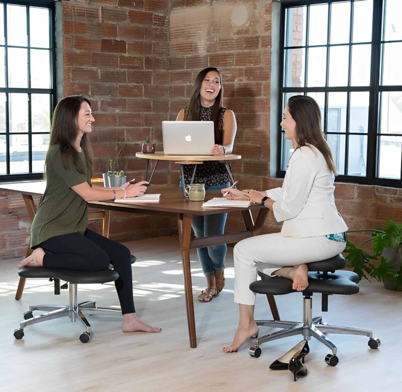 Ghế Soul Seat làm việc xếp chéo chân công thái học CX1 3