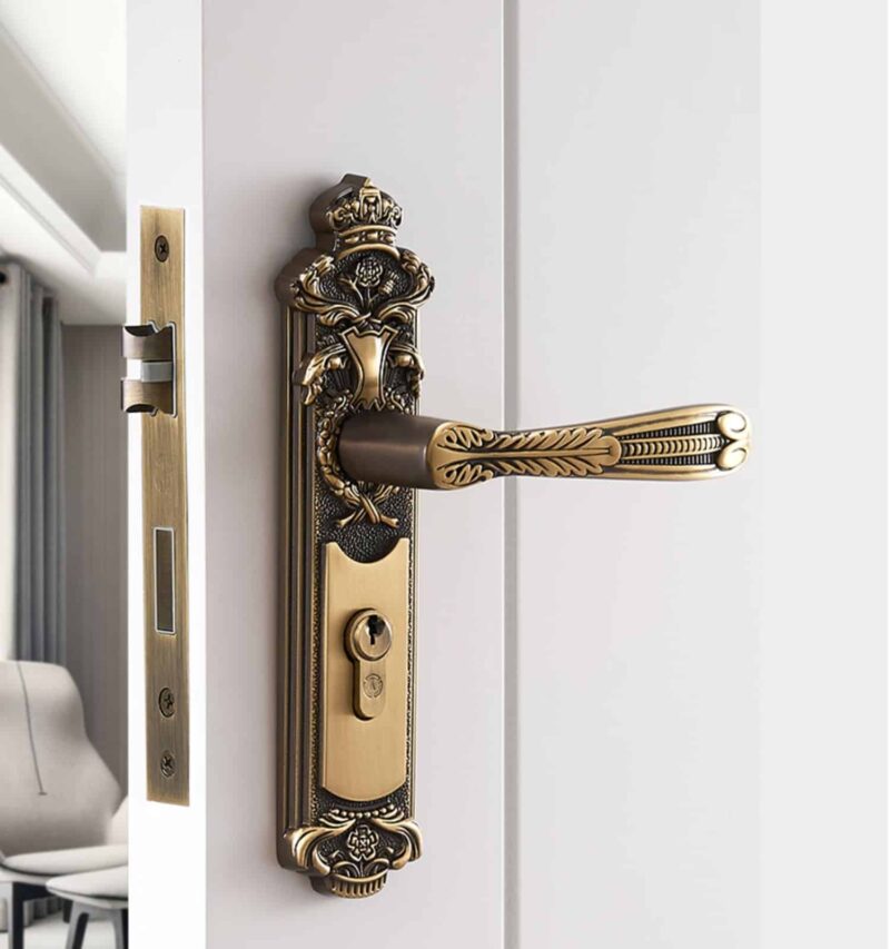 Khóa cửa đại sảnh vàng đồng kiểu Châu Âu DZ820 3