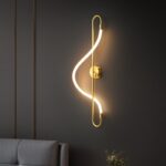 Đèn tường đồng hình vòng cung sáng tạo FLM060