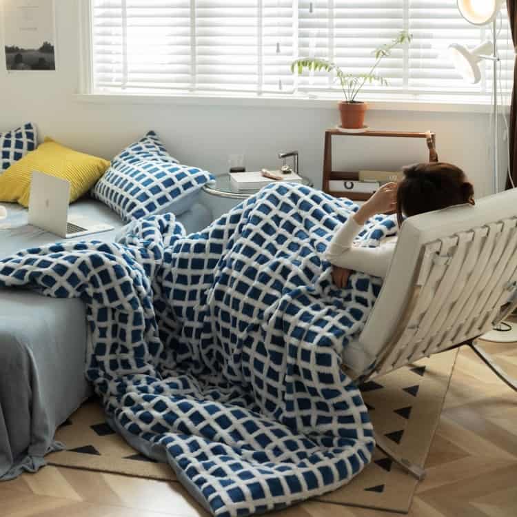 Bộ chăn ga lông nhung kẻ ca rô đơn giản ZH4607 13