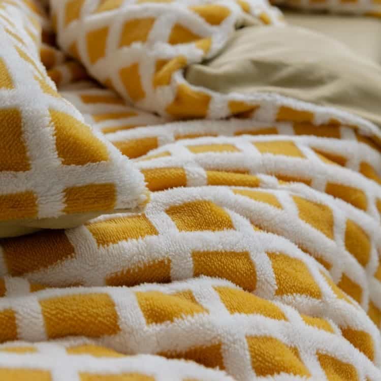 Bộ chăn ga lông nhung kẻ ca rô đơn giản ZH4607 6