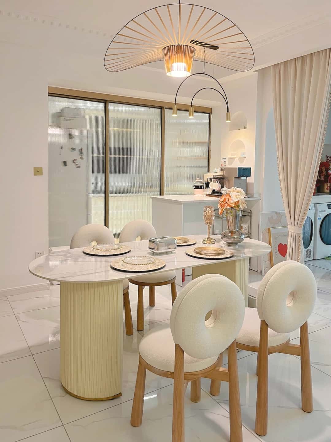 Ghế ăn Donut Sherpa khung gỗ kiểu Bắc Âu AD6939 6