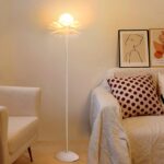 Đèn cây đứng màu trắng chao hình hoa OBN9062