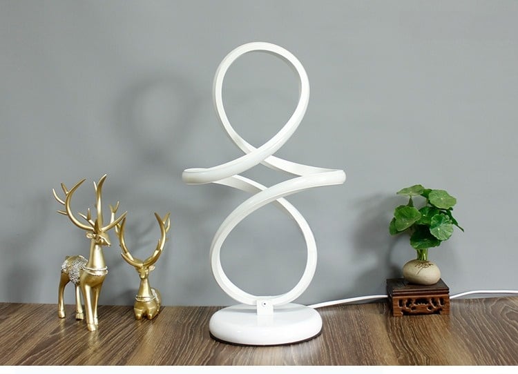 Đèn để bàn dạng xoắn sáng tạo hiện đại QPT018 4