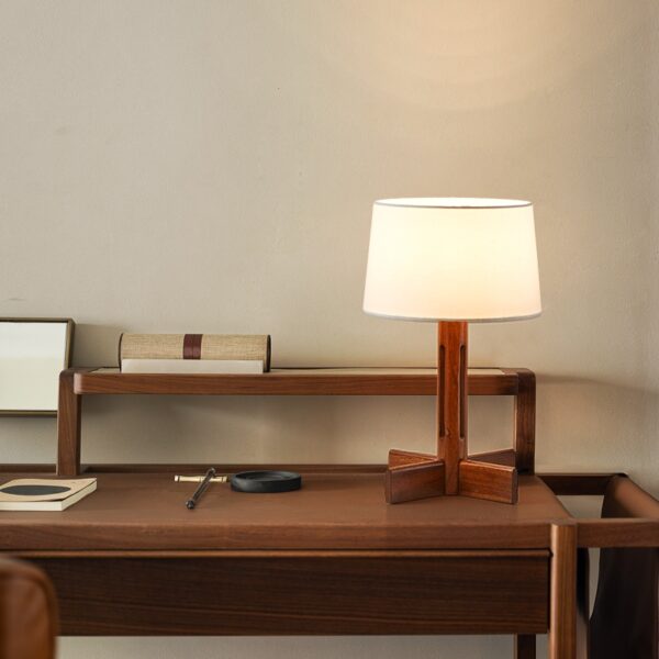 Đèn để bàn trang trí phòng khách hiện đại tối giản HX4515
