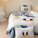 Bộ chăn ga họa tiết Vịt Donald hoạt hình ZH7138B