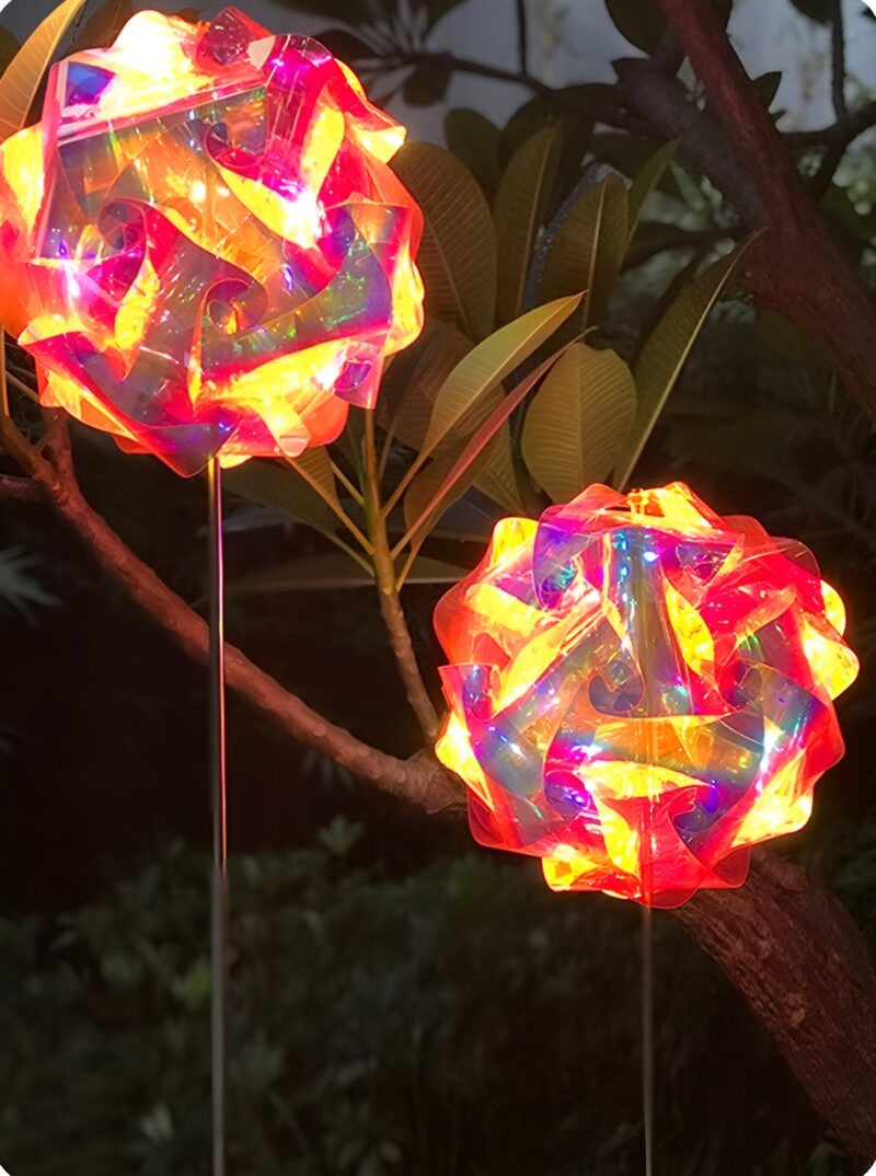 Đèn led trang trí dạ quang quả cầu xoắn KE1170 2