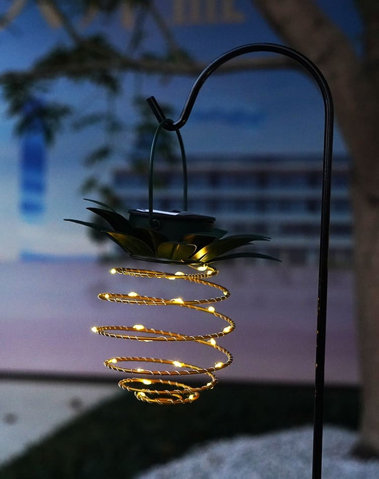 Đèn trái dứa năng lượng mặt trời có tay cầm BLD01 6