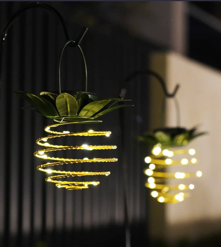 Đèn trái dứa năng lượng mặt trời có tay cầm BLD01 8