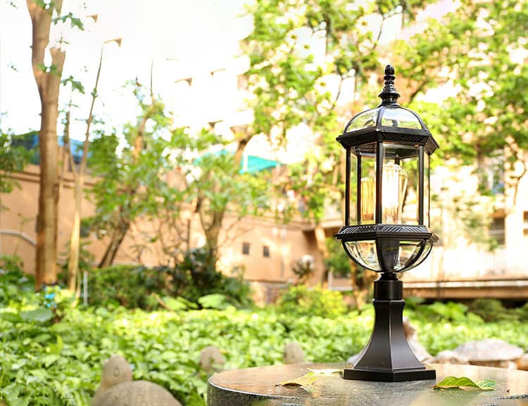 Đèn trụ sân vườn phong cách Gothic VC005 12