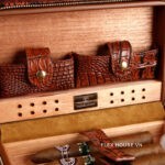 Hộp đựng cigar gỗ tuyết tùng bọc da sang trọng CGL689-3