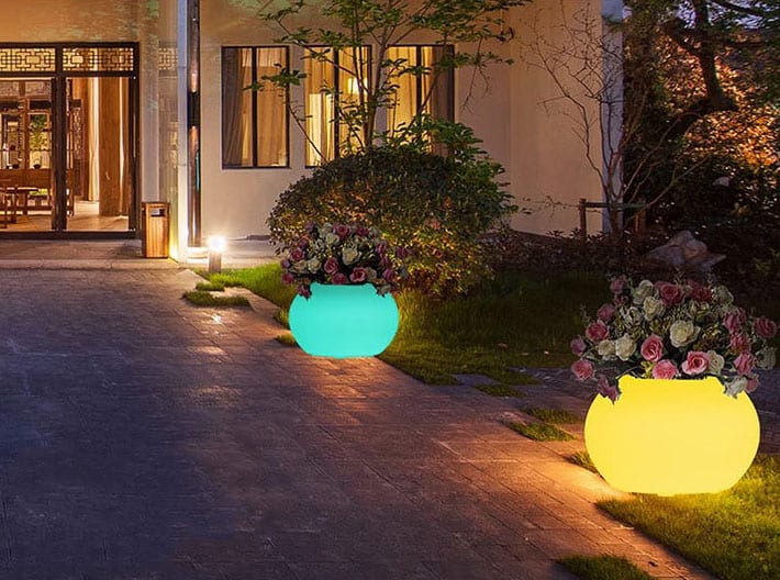 Đèn LED dạ quang hình lọ hoa trang trí sân vườn TB6187 10
