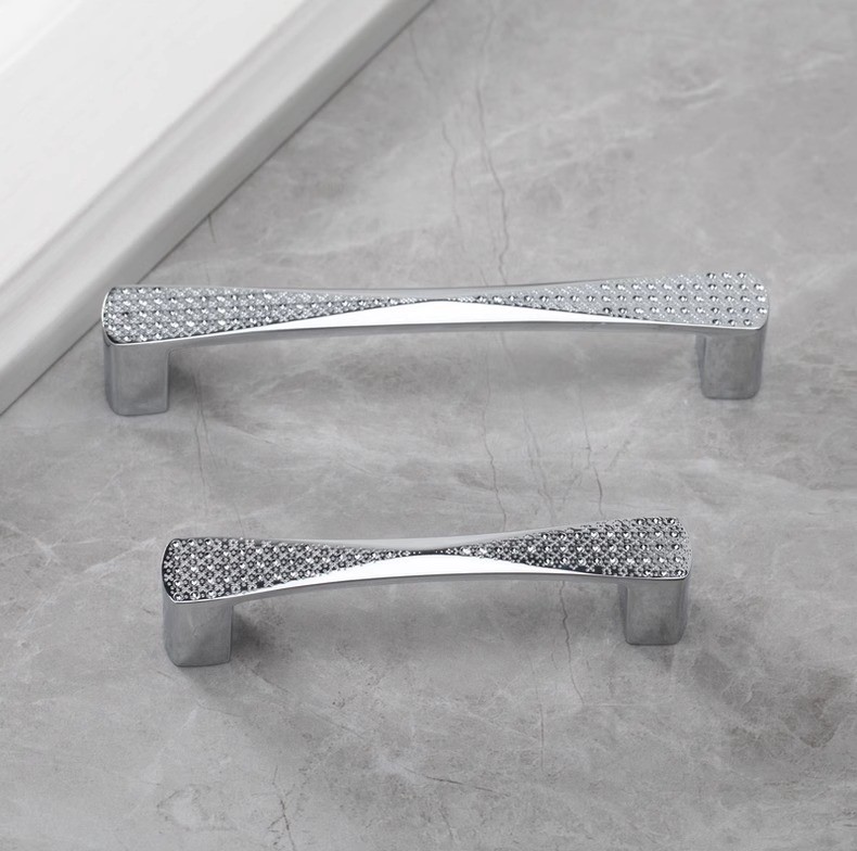 Tay nắm tủ hợp kim kẽm họa tiết sang trọng M5061 8