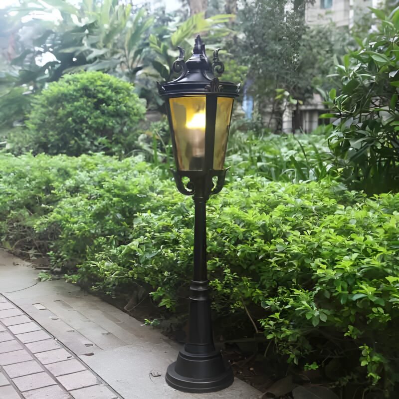 Đèn cột bãi cỏ sân vườn phong cách Châu Âu HS7663 1
