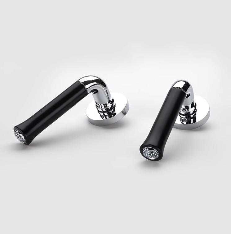 Khóa cửa tay gạt hợp kim kẽm họa tiết hoa hồng KB6167 15